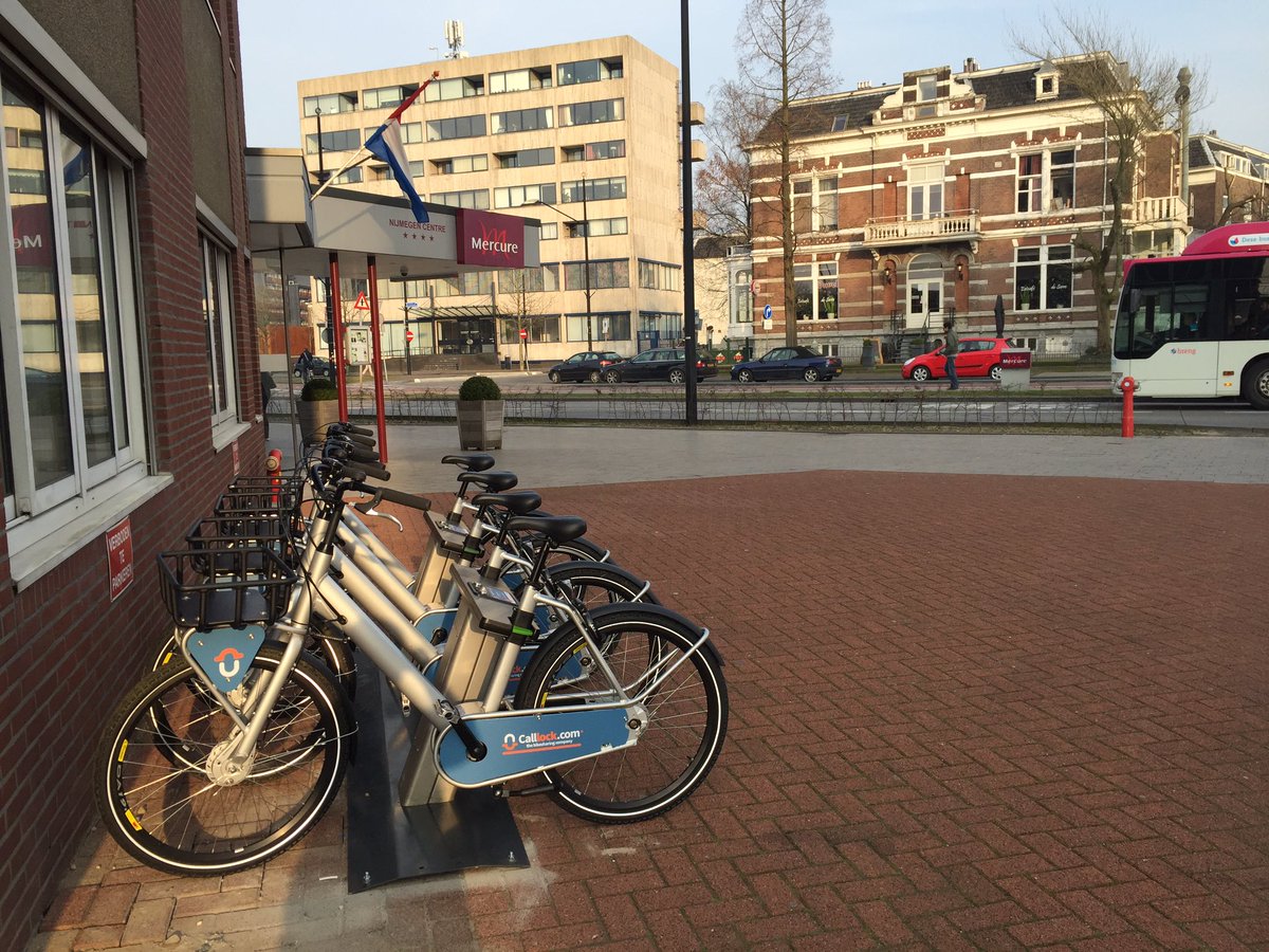 MercureNijmegen's tweet photo. #fietsen, #zon en #weekendjeweg. Samen met @Calllock_bike zijn wij er klaar voor dit weekend en de rest van 2016! https://t.co/ItZXEjj8lP
