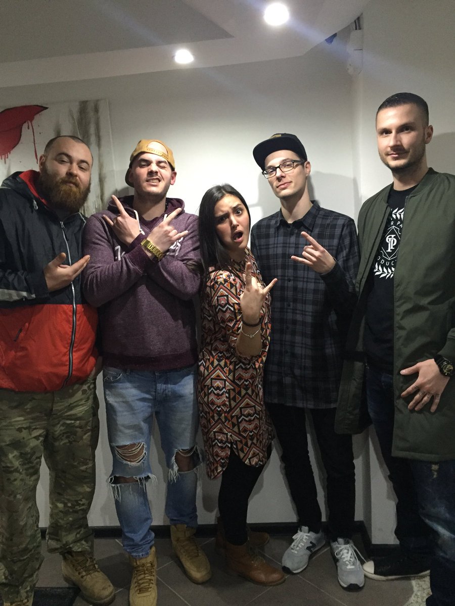 MajselfOfficial's tweet photo. Včerajšia session s Martinou Fabovou, vyústila do kurva silnej veci 🔥#🙏 https://t.co/AmE29nmdMC