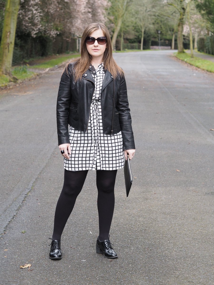 Pricelesslifeof's tweet photo. #OOTD featuring @Primark https://t.co/nlhjEY6BXq @WeAreThirtyPlus @Leicester_Blogs @TheBloggersPost #fashion #style https://t.co/SwVXXYXHg6