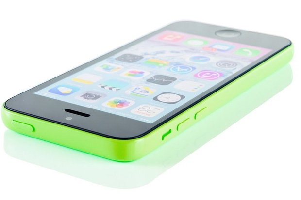 InternationalPI's tweet image. Experts warn that 'chip off' plan to access terrorist's iPhone is risky - bit.ly/1nzJYwi