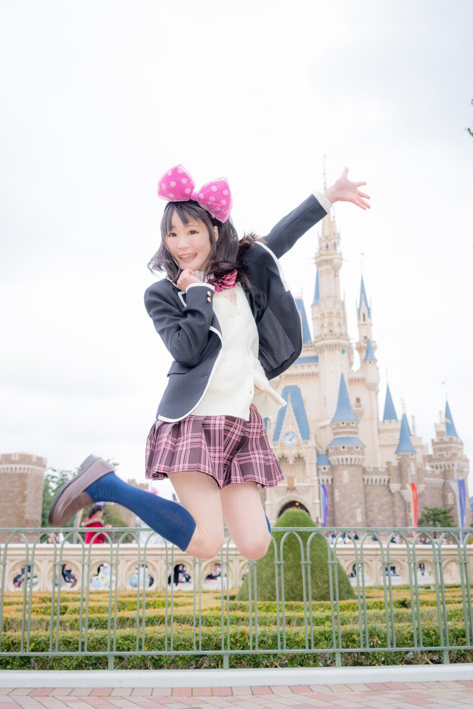 みきゃ 浮き輪を作る人 今日は制服でキャンパスデーディズニーしてきたよっっ つけまもつけないナチュラルメイクにしてみましたん P 高松さん Natsuki Carbon T Co awc8ag6d Twitter