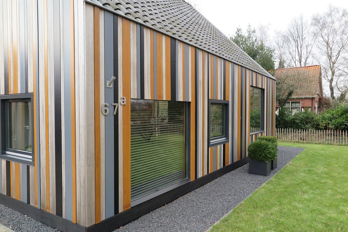 Innovitaadvies's tweet photo. #NaturalCladding na circa 1,5 jaar, deels afgewerkt! Mooi houtgebruik! @bakkertimber @Interfaca_nl @onixarchitects https://t.co/dXGftUuhf8