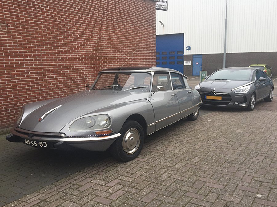 Problemoplosser's tweet image. Autootje (DS5H)  kwam grootvader tegen bij de bandenwissel.
@DS_Nederland