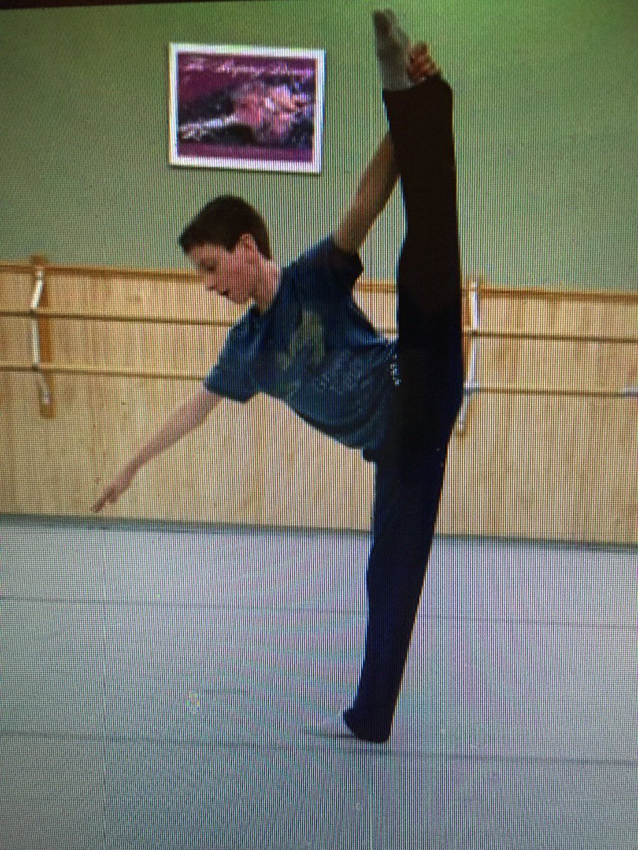 launsoneill's tweet photo. I've been stretching all week to prepare for #terps #ystand #imready #CUDT @vincentromeo_ @CarletonUDance https://t.co/DIi6WbaeZh