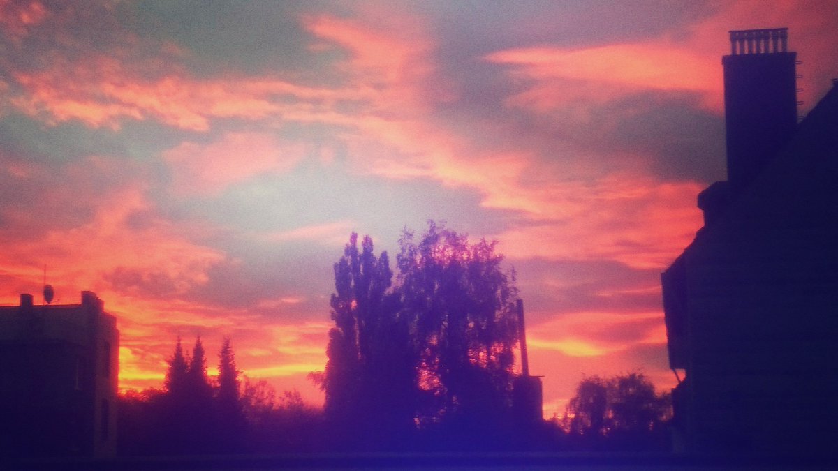 Nicnic432's tweet photo. Naa wie war den euer Tag bis jetzt so? https://t.co/gTzlbpddZ8