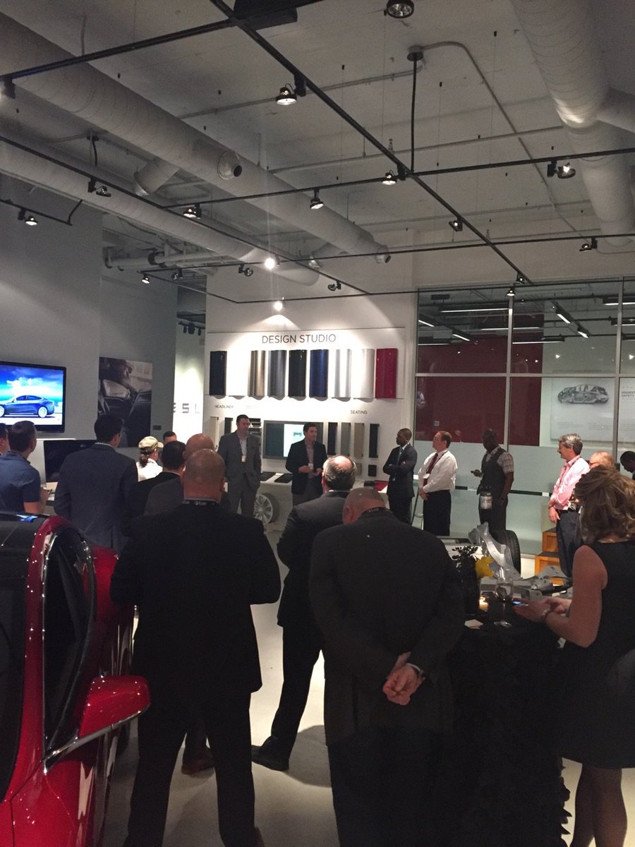 pabel_martin's tweet photo. Awesome evening where @fuze and @TeslaMotors came together and talked disruption. #FuzeDC #TeslaDC #YOUnified https://t.co/2WNUrz44Xh