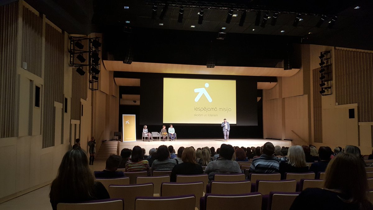 Iespejamamisija's tweet photo. "Sadarbība ir iespēja, ko skolotājs var dot pats sev! Galvenais ir jābūt mērķim." #IMforums @kosmosa_kareivi https://t.co/WyTMuz6xo3
