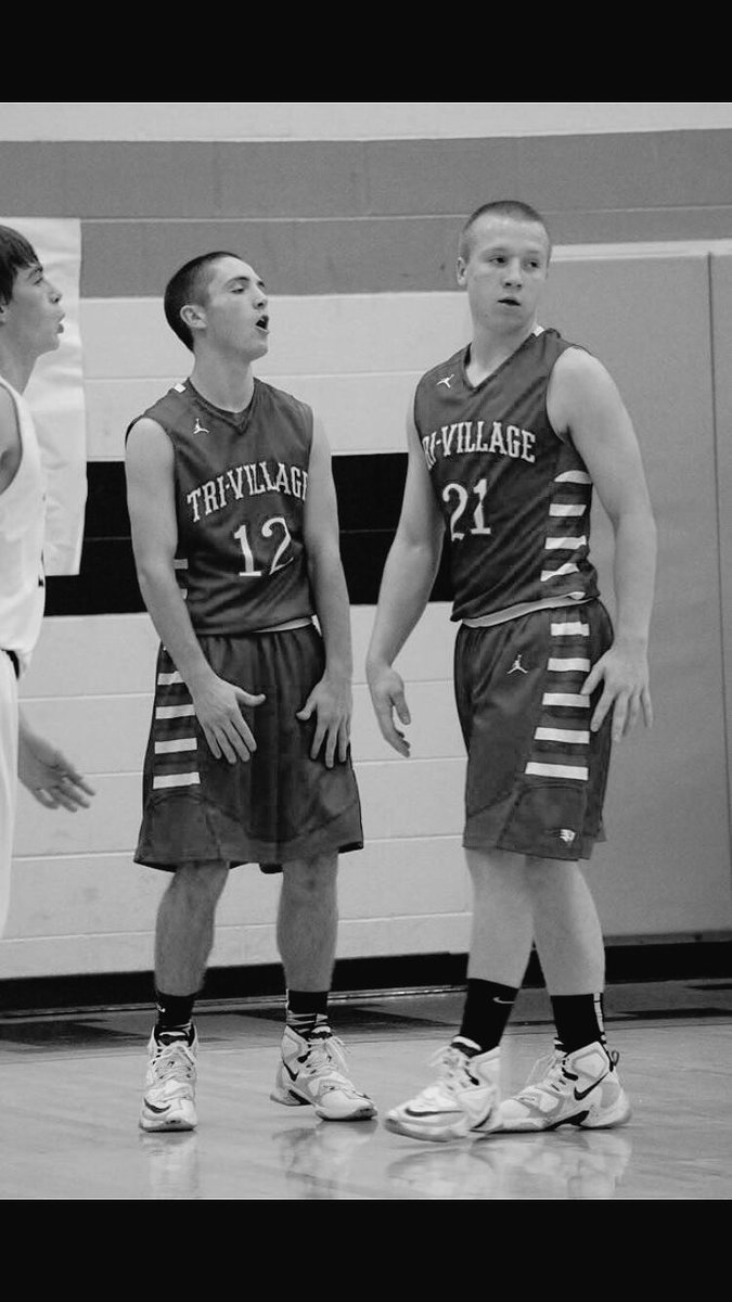 BrettBoyter24's tweet photo. Happy Birthday to one of my best friends, love you muscles ❤️ https://t.co/cGjxK1ZXVu