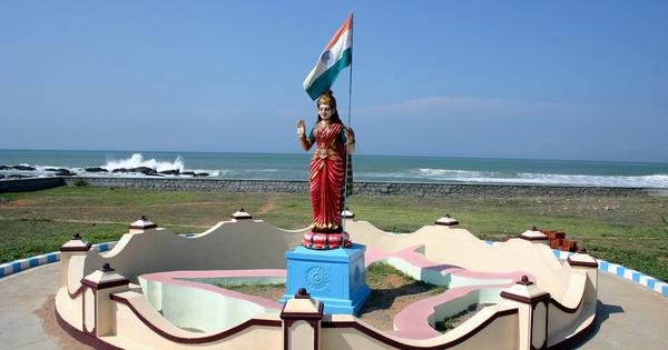 scroll_in's tweet photo. How the Sangh Parivar transformed Bharat Mata into a militant goddess |@MrinalPande1 https://t.co/YjbWvAUHfC https://t.co/9LKYA5iNDl