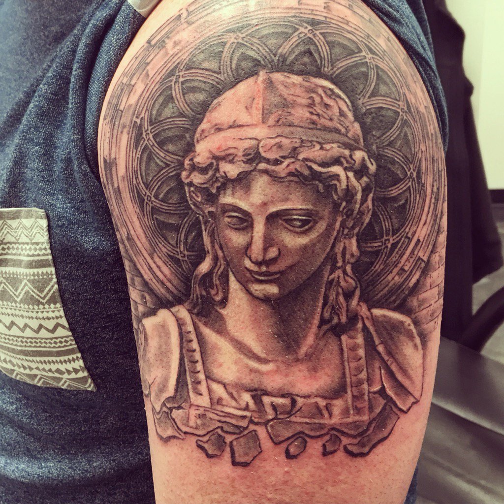 EicherTyler's tweet photo. I'm so happy with my new tattoo! https://t.co/FMHMARyady