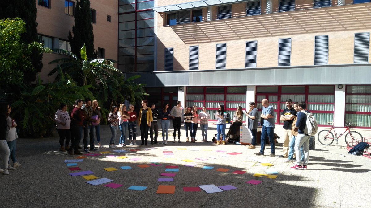 deftuma's tweet photo. Ultimo día de la Semana del Turismo!!!! Aquí os dejamos unas cuantas fotos del Trivial Humano!!! https://t.co/BLg3AmUxsl