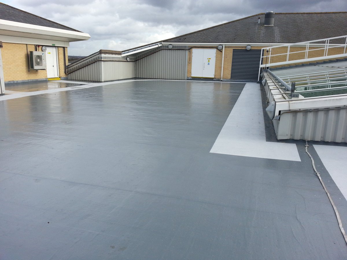 toproofingco's tweet photo. Guildford, Surrey Another successful reinforced liquid overlay of an old and embrittled SPM by the gang at McConnell https://t.co/XPgTK8QJKJ