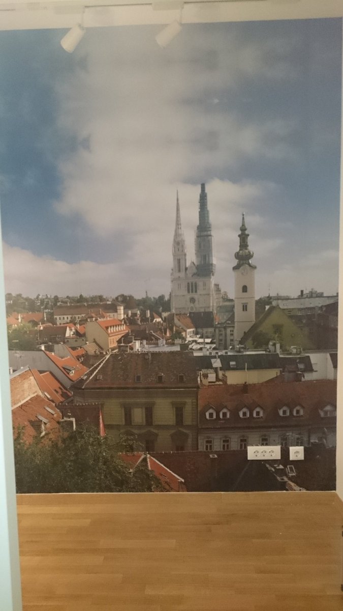 WallArtZagreb tweet picture