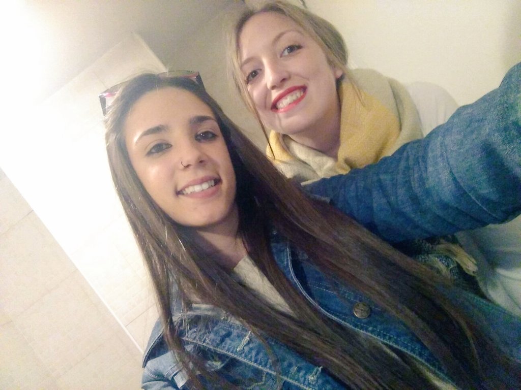 marialuque12's tweet photo. Fin de examenes!!🍺🍺🍻🍻🍻 https://t.co/H9b2us5oI4