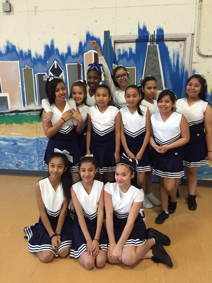 MrsMorrisWB's tweet photo. Thank you @DonorsChoose for helping provide our cheerleading team with new uniforms!!! https://t.co/g5ZBuuLoJX