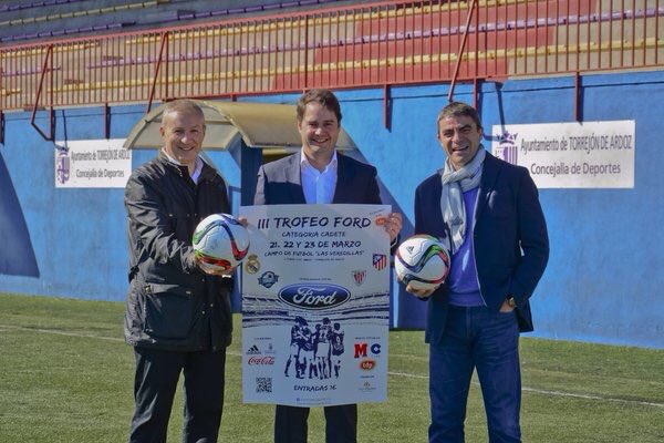 Un año más puedes ver en #Torrejon las mejores canteras de España, disfrútalo @ivazquezalcalde <a href="/msanchisoficial/">Manolo Sanchís</a>.