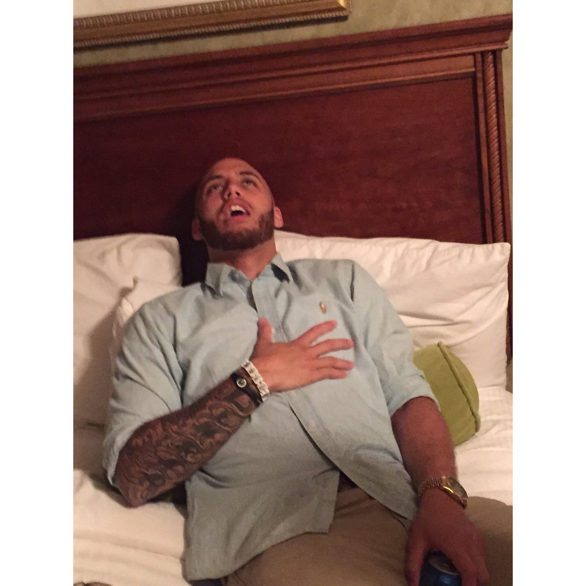 fun_sized_sass's tweet photo. Poor guy can't handle getting old. Happy Birthday to my good friend @AyooNick5 🎂👴🏽 https://t.co/aTDeUfT7Qn