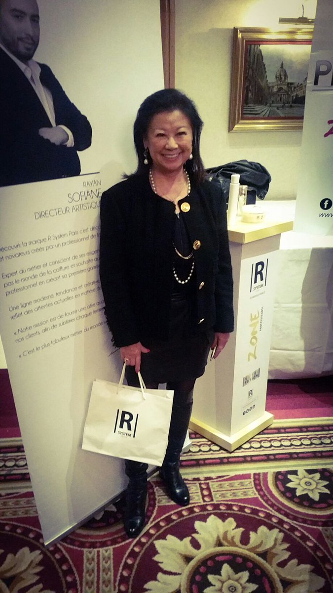 RSYSTEMPARIS's tweet photo. R System Paris à la #TiffanysFashionWeekParis 2016 #RayanSofiane #TiffanyMcCall #FrançoisDurpaire #JeanneDhauteserre https://t.co/8oBXW6W63v