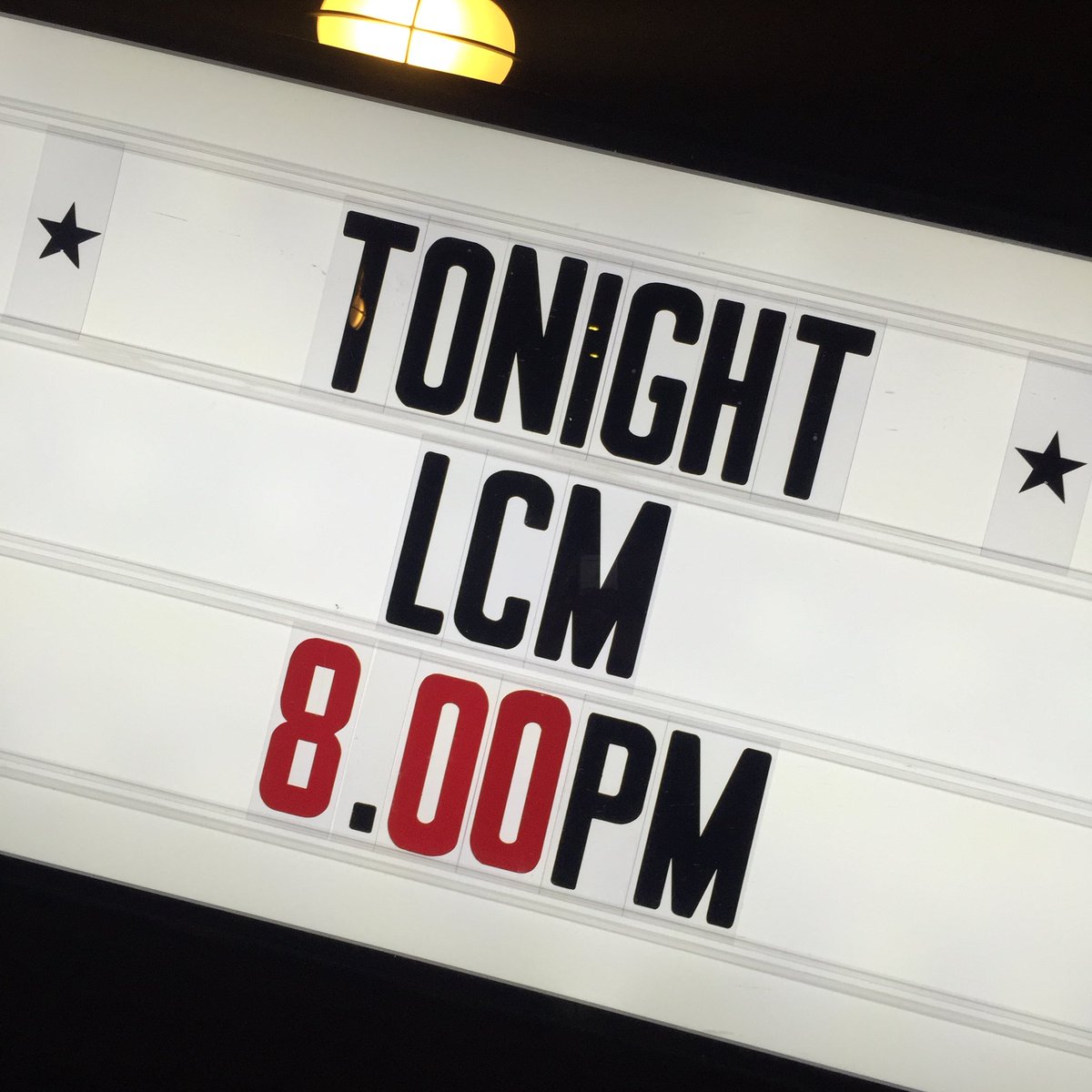 LeedsMusicDrama's tweet photo. Looks like @Belgrave_Leeds are ready for tonight's #IFAI2016 show with @massonix808...!! https://t.co/BQwBeCDKit