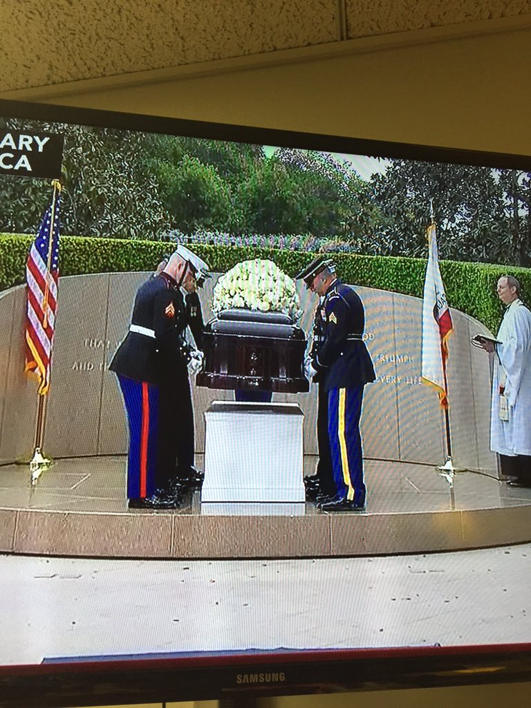 SenatorTimScott's tweet image. Rest in peace #NancyReagan. You'll always be in our hearts.