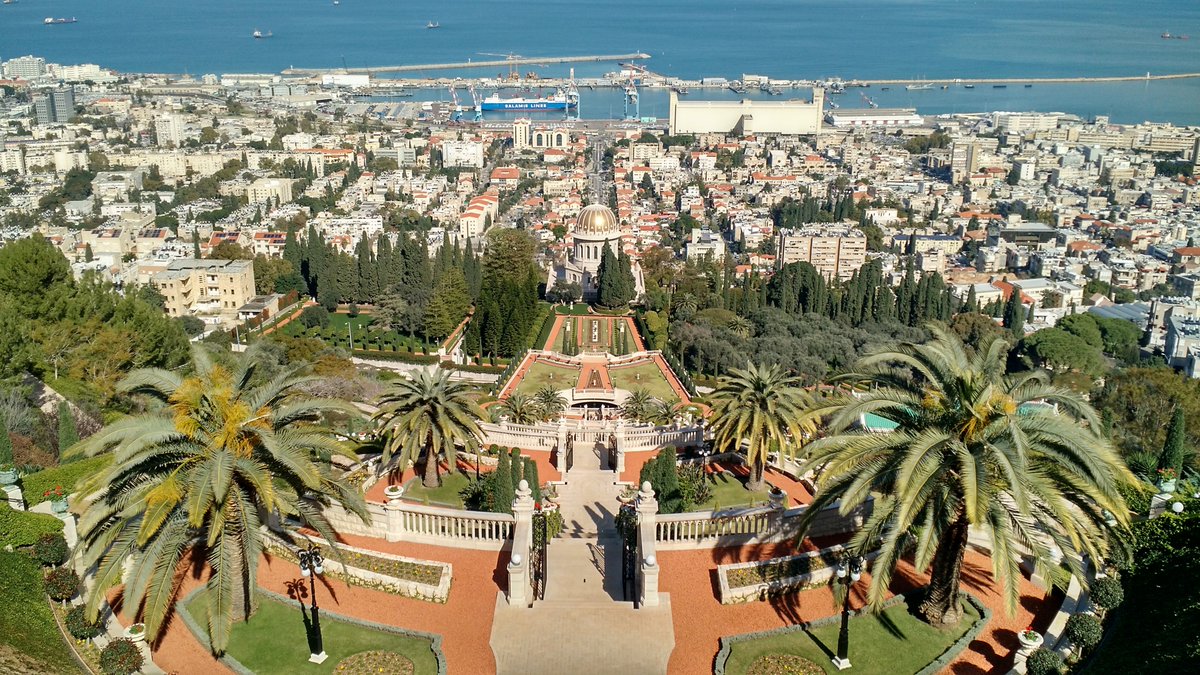 gotriphappy's tweet photo. The holy temple of the #bahai faith #bahaigarden #haifa #israel #triphappy https://t.co/9vCzBqEPVo
