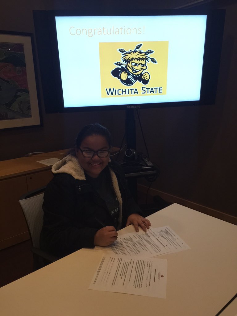 Tom Clark tweet media