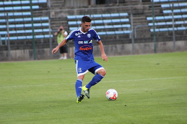 juveyre's tweet image. #Foot #Ligue2 Le @FBBP01 avec classe et courage s'impose devant Nancy!
CC @voixdelain 
voixdelain.fr/blog/2016/03/1…