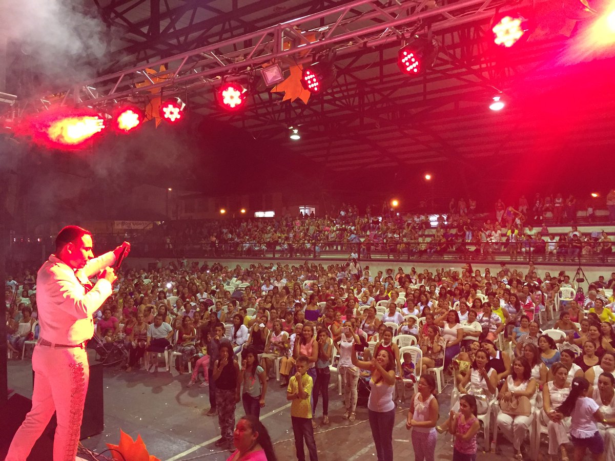 AlcaldiaRestrepo tweet media