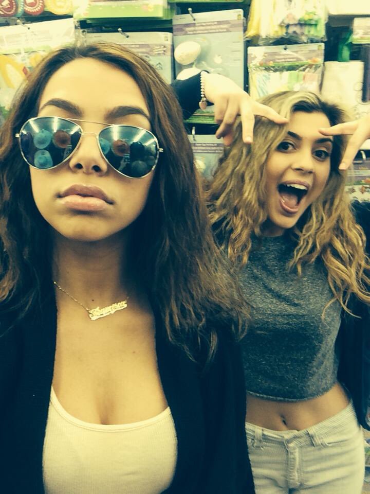 heyaudripelle's tweet photo. Happy birthday to my love bug @nicolepapulkass 💓 https://t.co/gnoO7p0Abr
