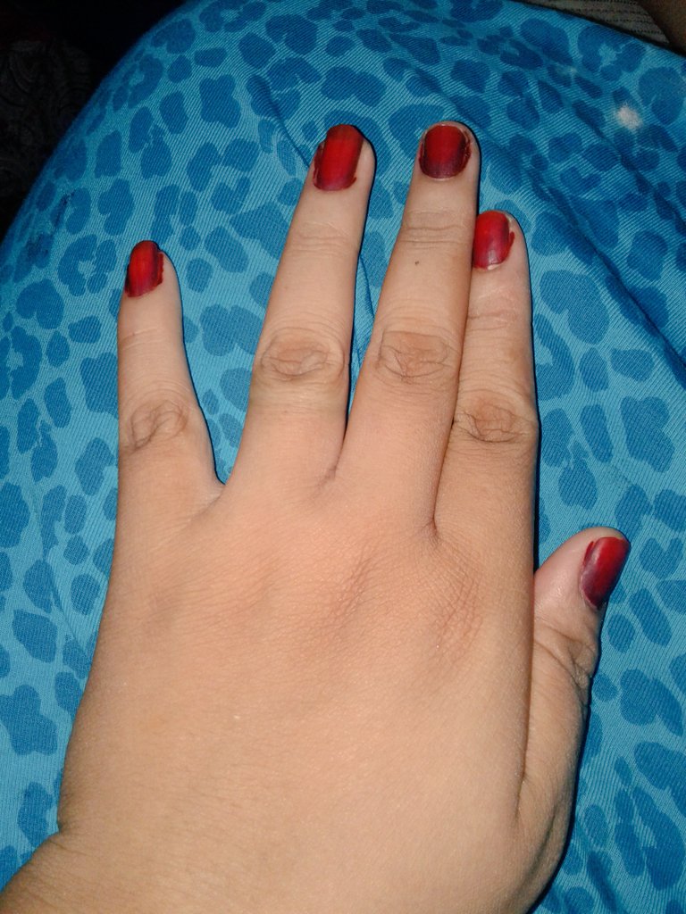 bebyshintaIII's tweet photo. Malam berinai  ...saja bosan https://t.co/XSEdGe2LoG