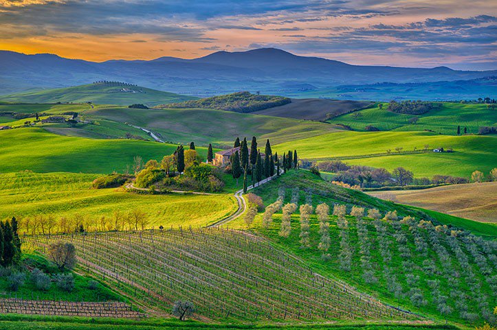 cooltimear's tweet photo. Un viernes dedicado a la fotografía de @PeterLik ++ https://t.co/fAMDD2fPRn #photo #Travel #landscape #cooltimear https://t.co/8ej22IRiFe