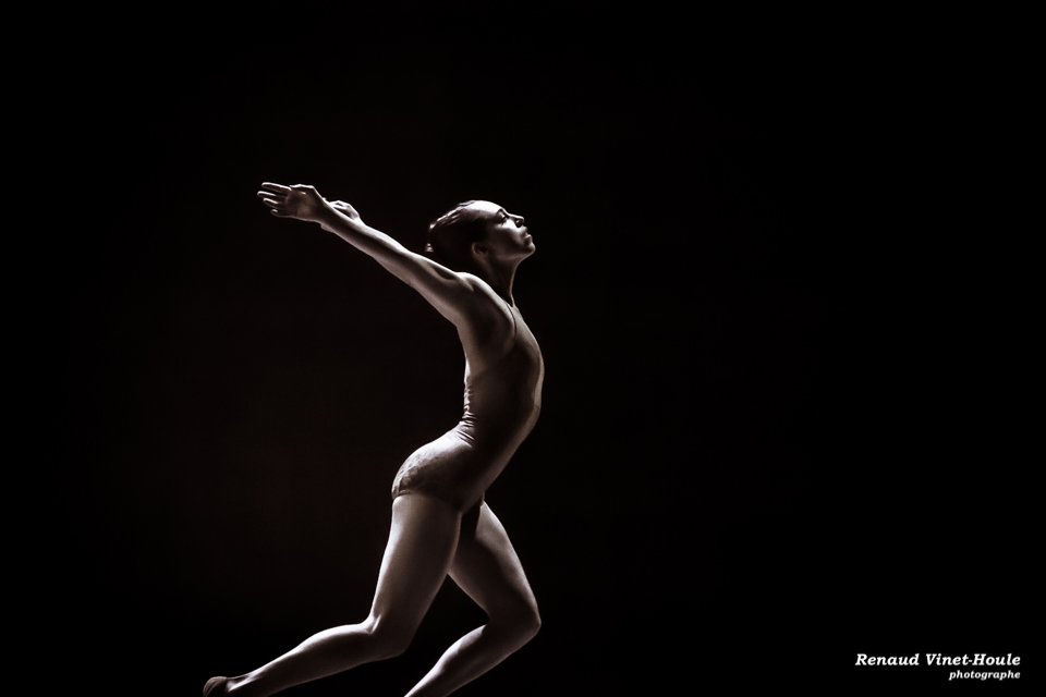 la_vitrine's tweet photo. Nouvelle galerie de notre photographe @RenaudVH pour Préludes sur le blogue >> https://t.co/dzJAmS3mUI #danse #photo https://t.co/mP92Km09r1