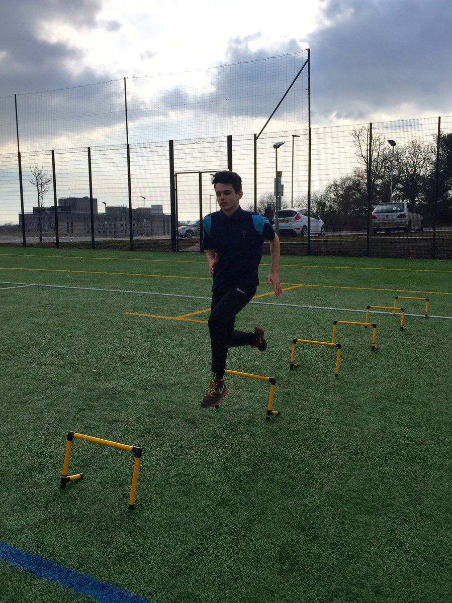 KEndacott's tweet photo. Was all about the speed wicket runs today @PlymSchool and use of the timing gates #workinghard #alwayslearning https://t.co/UtWGFvFZe1