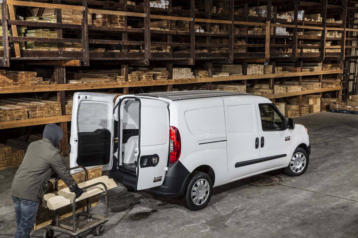 ProductsHunter's tweet photo. From maneuverability to payload, there are lots of reasons to add a van to your fleet: https://t.co/j6JWCO1qtf https://t.co/63N1hQfj8J
