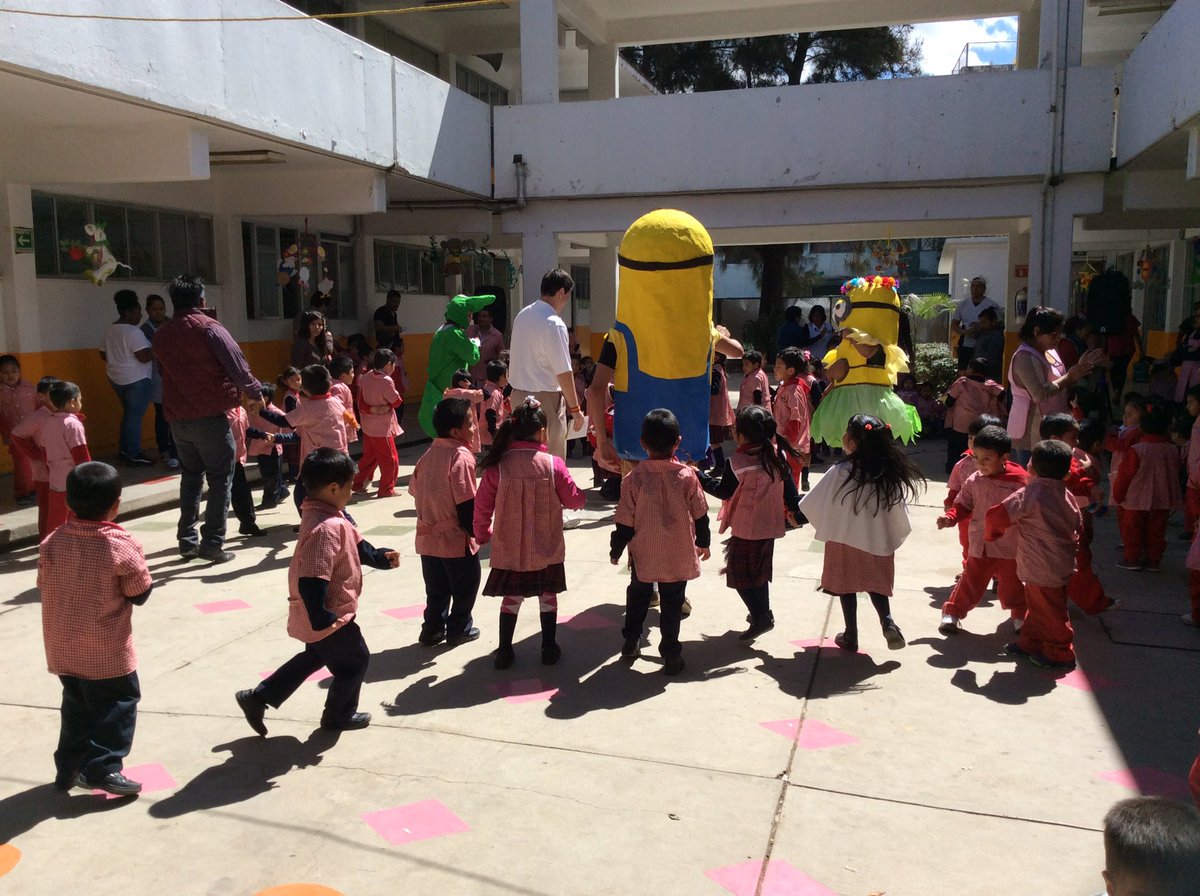 DIF_Oaxaca's tweet photo. #MichiganStateUniversity, gracias por brindar momentos de alegría a niñ@s de #CENDI2. @manecue @GabinoCue #Oaxaca https://t.co/i0JDTl5AGx