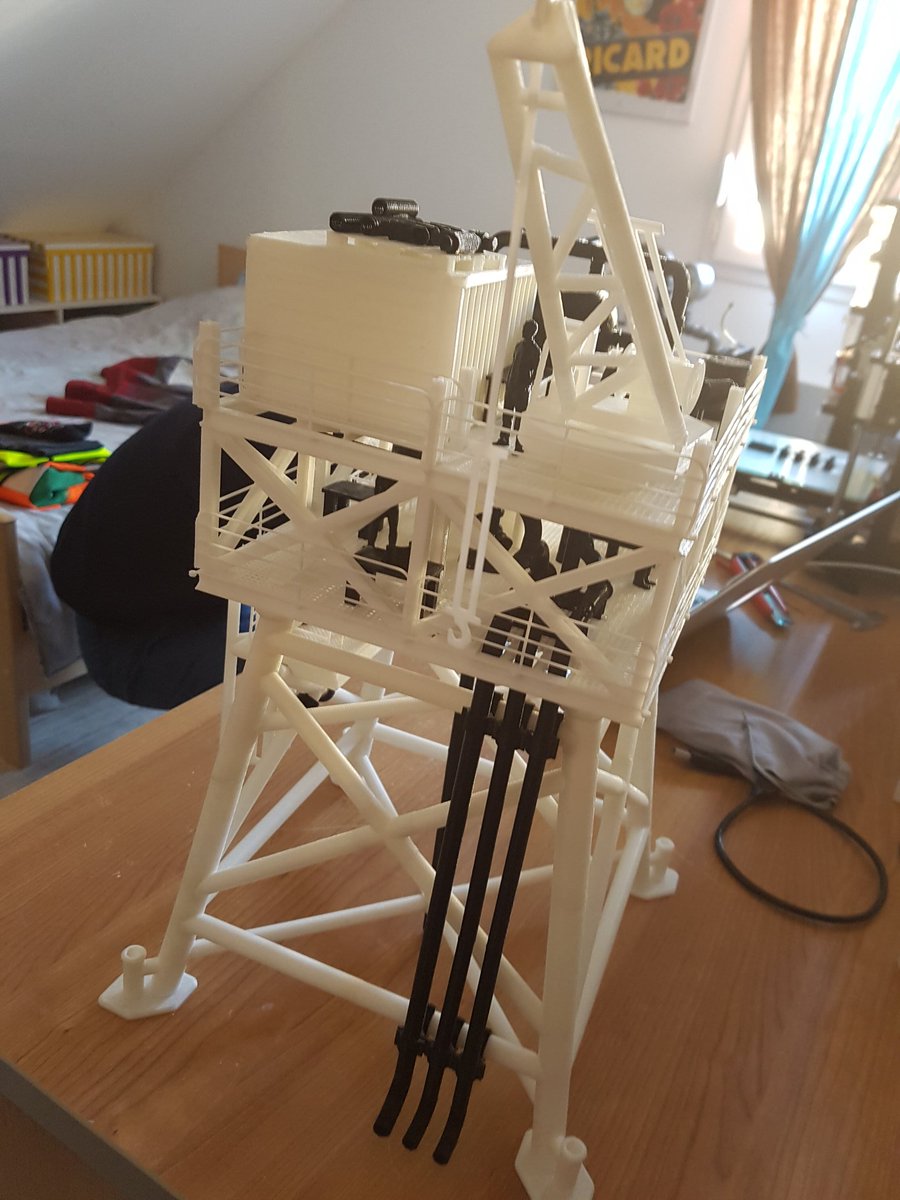 FabienRG's tweet photo. Plate-forme offshore imprimée en 3D 😎 https://t.co/6m8edAztPw