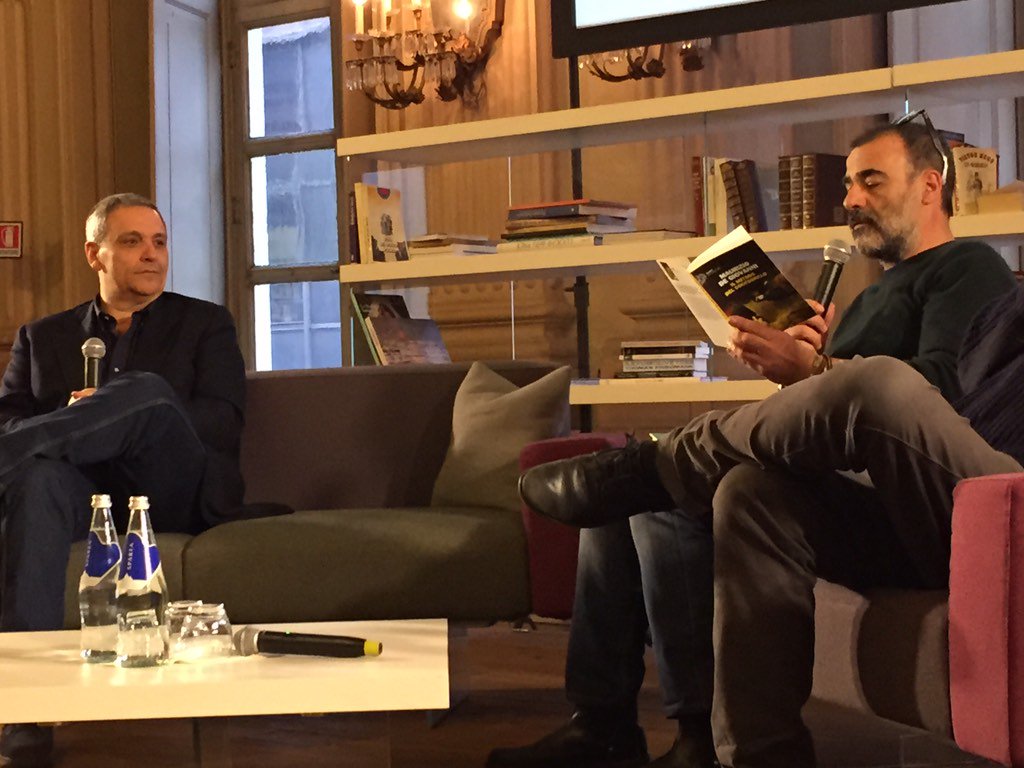 AColombo74's tweet photo. Lo scrittore Maurizio de Giovanni ospite del @CircoloLettori di Torino https://t.co/txcSAaBOkg