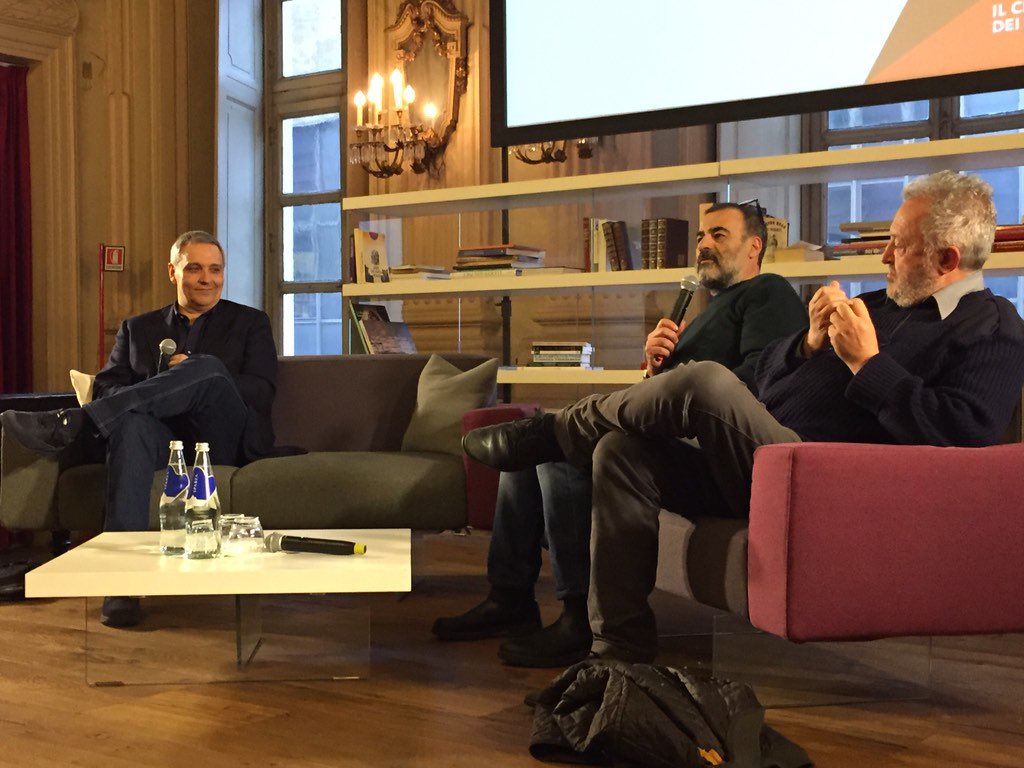 AColombo74's tweet photo. Lo scrittore Maurizio de Giovanni ospite del @CircoloLettori di Torino https://t.co/txcSAaBOkg