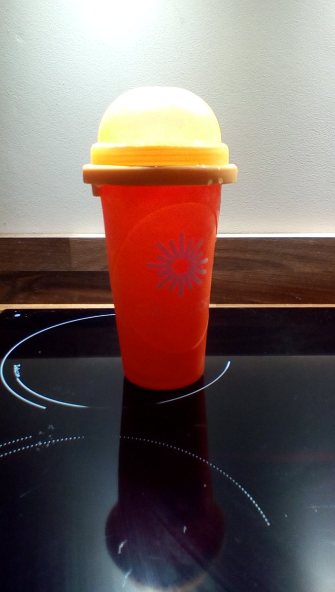 Emzee13's tweet photo. My tonsilitis saviour. Nice cool throat! #SlushieMaker https://t.co/NxakCJaV5L
