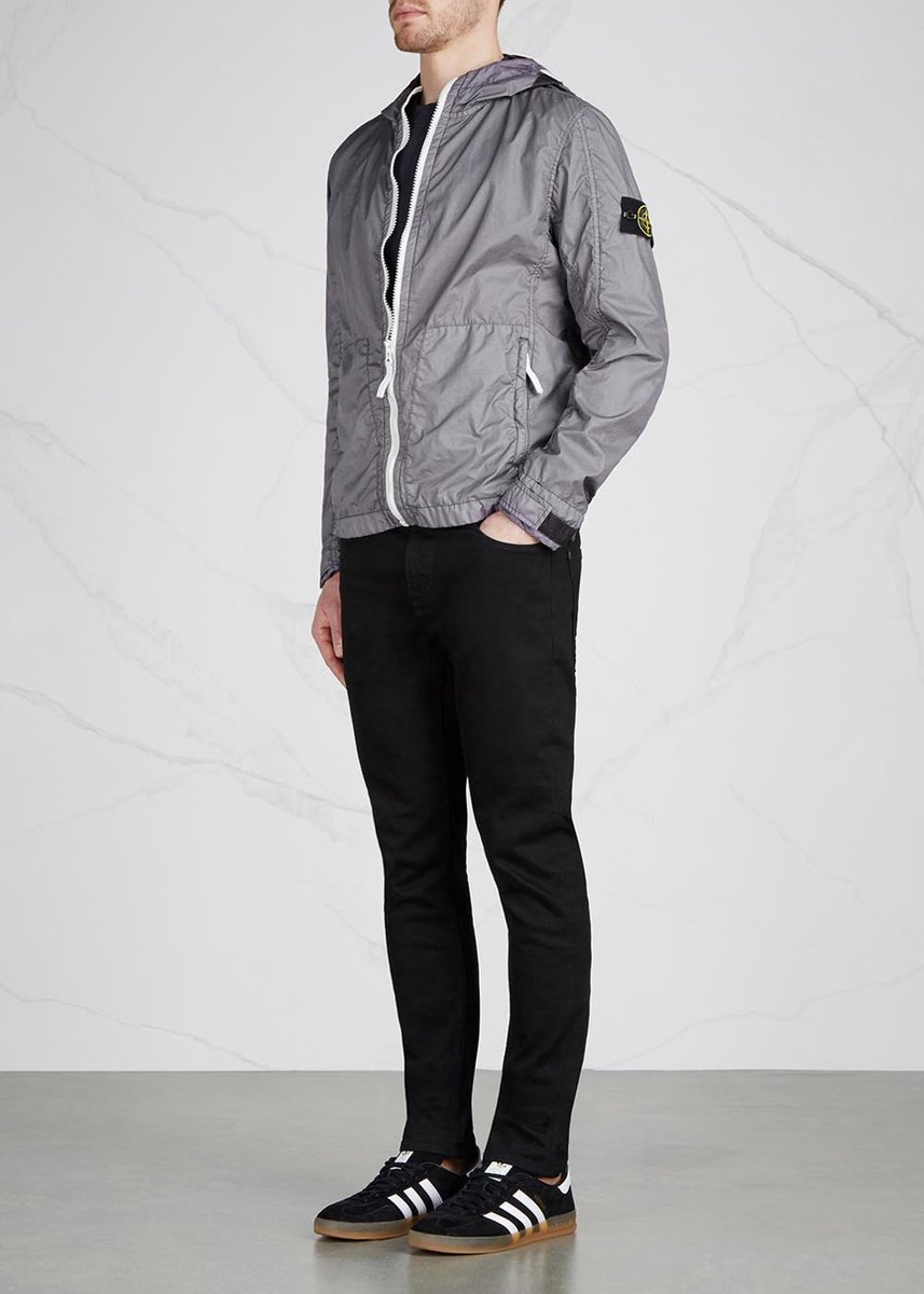 HarveyNichols's tweet image. Cement your urban credentials in @Stone_IslandUK's crisp, cool grey shell jacket: fal.cn/Km8x