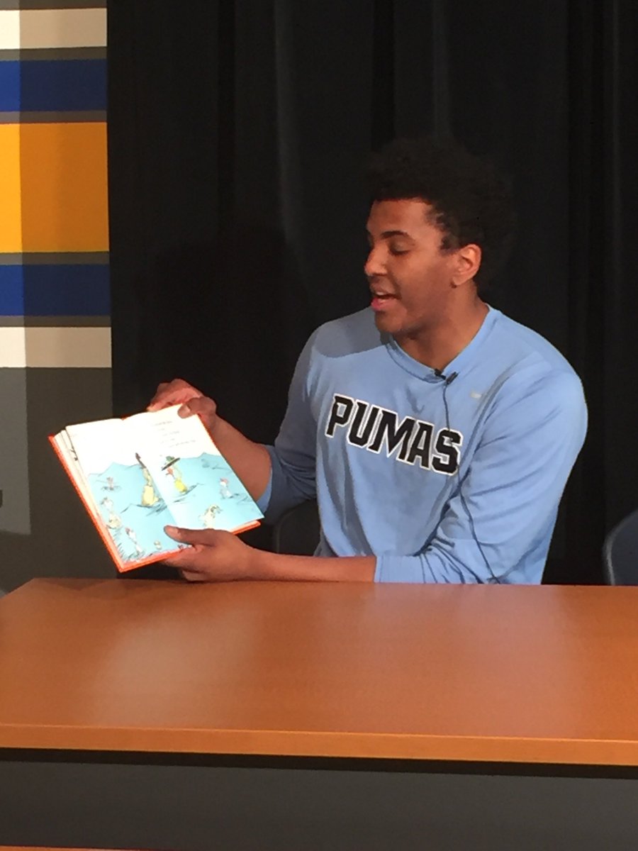 KNET_News's tweet photo. @CoachWhited Reading time with @mike_hughes21 #cabinknet #KLPStelethon #greeneggsandham https://t.co/wHIBaTbg7f