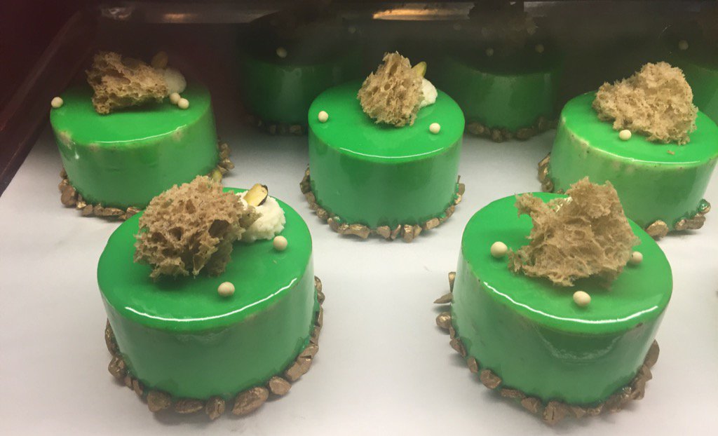 AmyNorth1's tweet photo. Blarney-stoned, gold-nuggeted St. Patrick's Day pistachio cakes @atelierontrade. Lucky us, #wsnc ☘ @BuyLocalWinston https://t.co/7KtchEUW2d