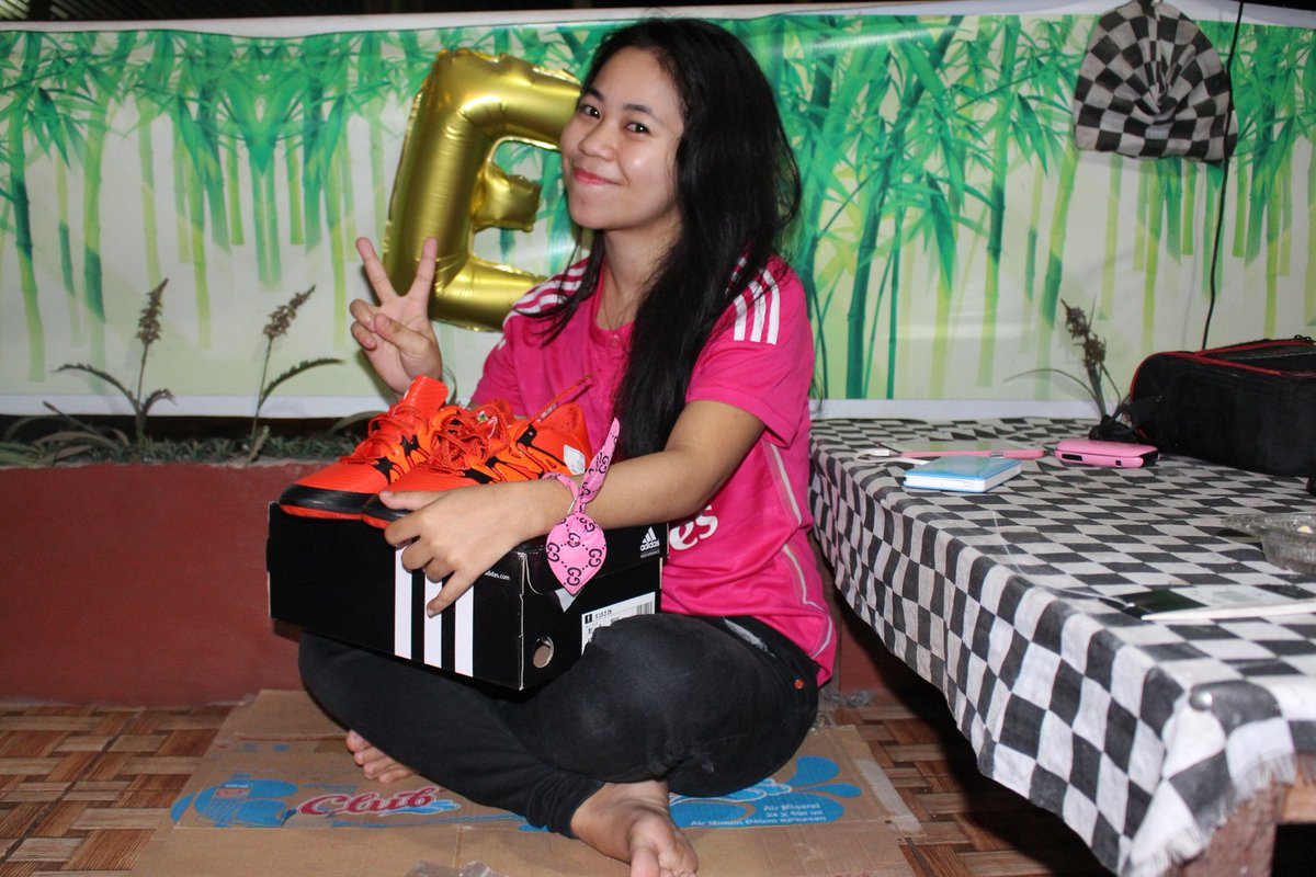 ChicasGowa's tweet photo. Chicas risna at BASECAMP https://t.co/X5TVGqMkzf