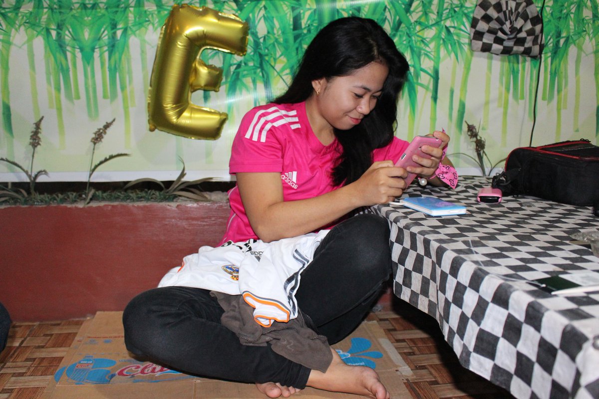ChicasGowa's tweet photo. Chicas risna at BASECAMP https://t.co/X5TVGqMkzf
