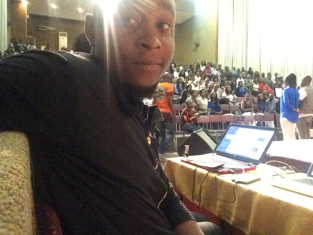 thaprofoundone's tweet photo. Awesome time at @youngadultszw ,It's a wrap!..#LoveSeries2016 https://t.co/ujXthswaqm