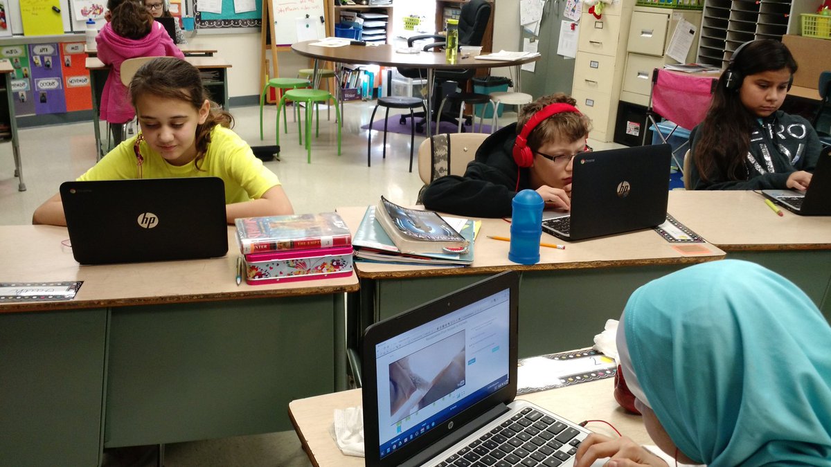 mariahcericola's tweet photo. Using my new tech tool @EDpuzzle to engage Ss in video learning as learned from the @wdcoaches #pdworks #wdsd7 https://t.co/ymW3Ym5pzN