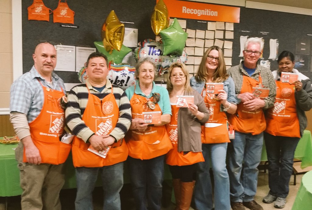 Sallypancotto's tweet photo. Congratulating our AMAZING All Stars here at 1211!!! https://t.co/65lmtR39x1