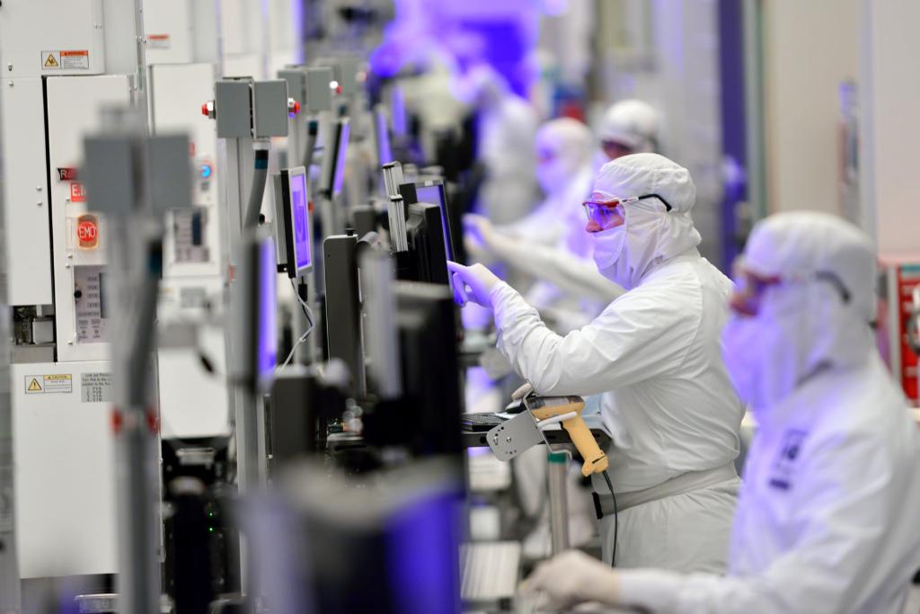 IntelCZandSK's tweet photo. Intel ocenil své nejlepší dodavatele: https://t.co/vS9WyV5bsi #SCQI https://t.co/RqmZ6ZIwkS