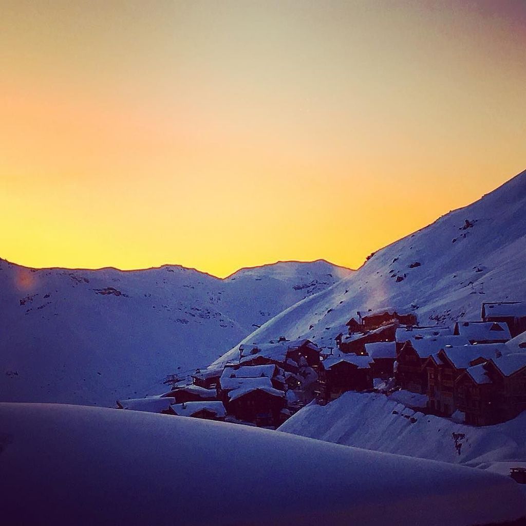 DEEP_N_STEEP's tweet photo. from nastasjia_ma, The last night #spaview #kohinor #sunset #montain #snow #valthorens2016… https://t.co/KIBoidfCOB https://t.co/SGxYhcTAtT