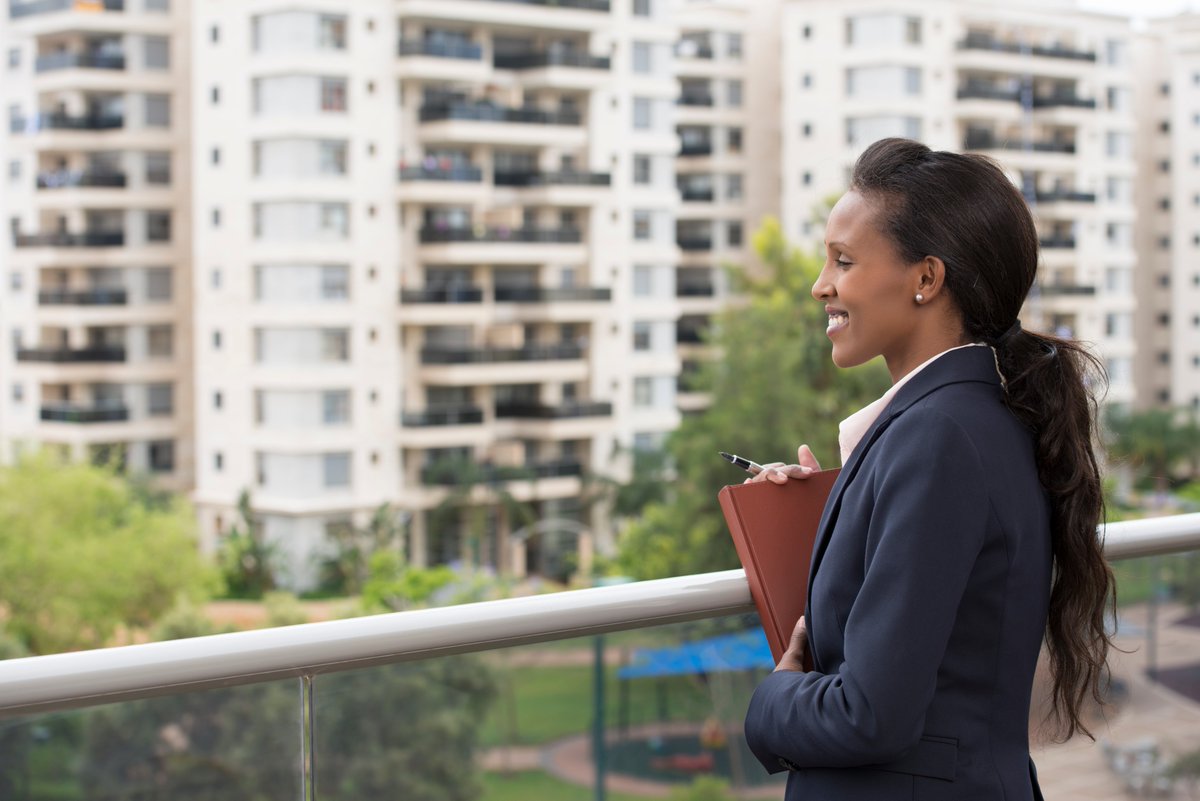 ONPHA's tweet photo. Need a job and an apartment in Newmarket? Apply to be a superintendent! #JobFindFriday https://t.co/dBodroHKKt https://t.co/SMLVSOprg5